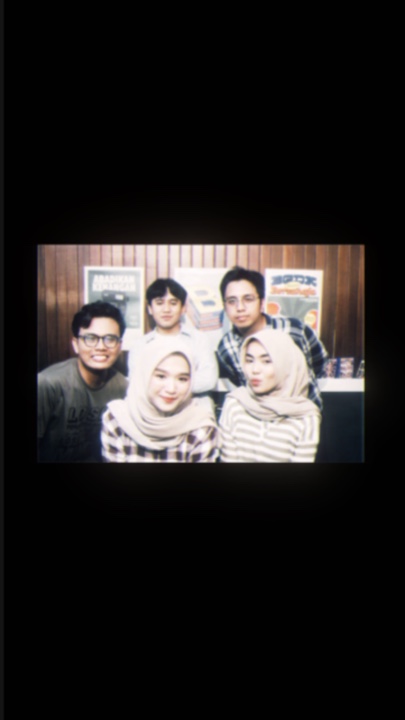 Gerai foto teman