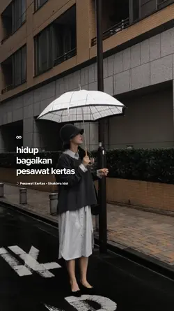 pesawat kertas
