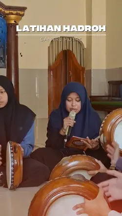 SANTRI PUTRI