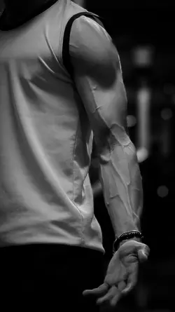 نحنا لا نخبر احد 