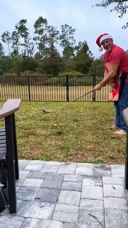 Santa π
& Golf β³οΈ