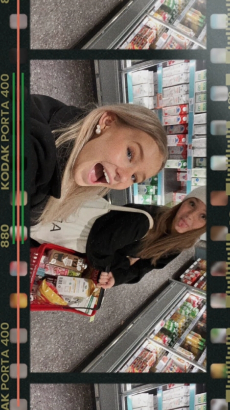 Mit Freunden posieren