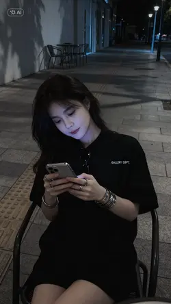 Ghép ảnh ngồi phố