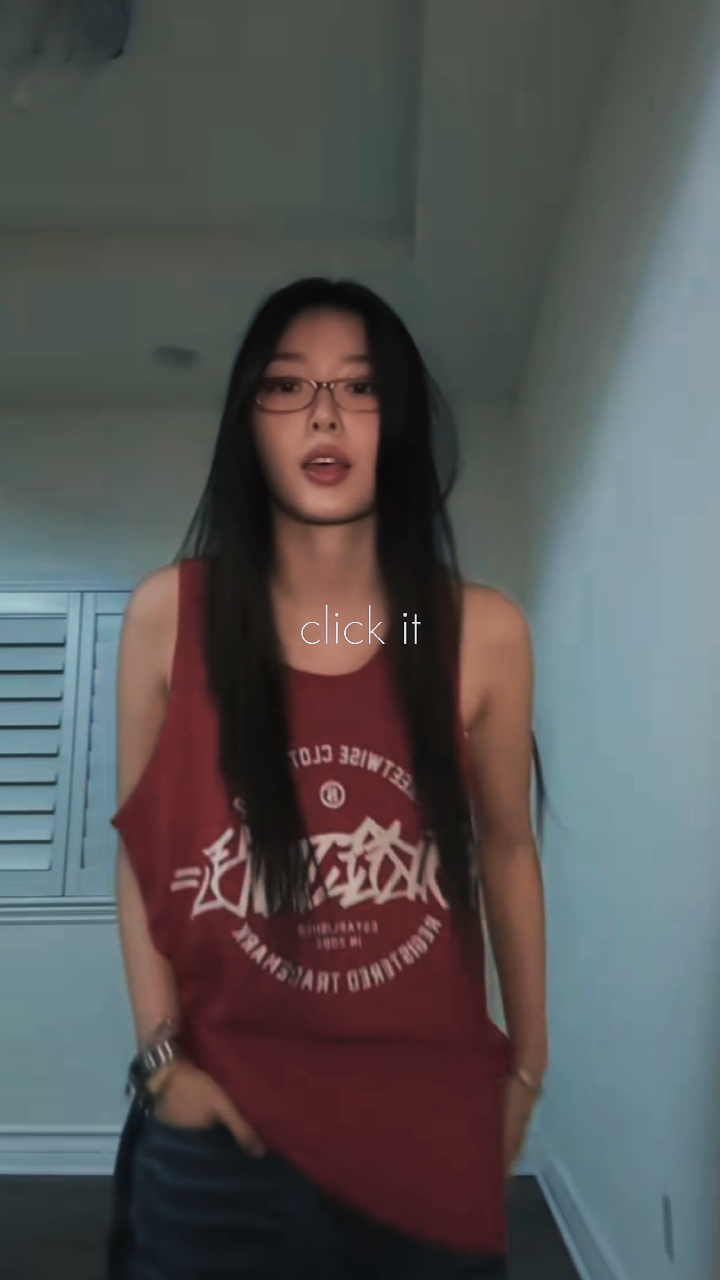 Internet Girl