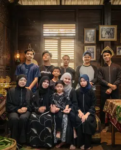 Raya kata kata