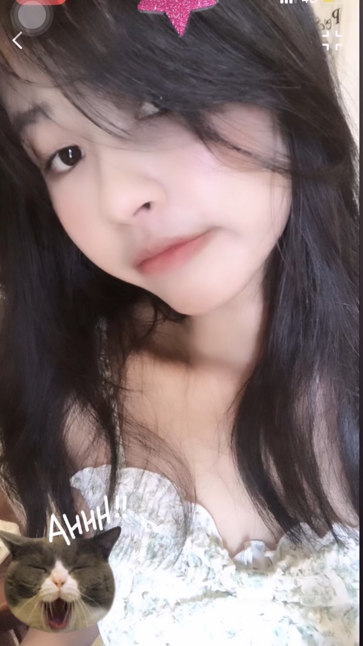 នៅម្នាក់ឯងមែនទេ😔❤️