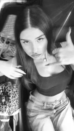 Weirdo Hoes