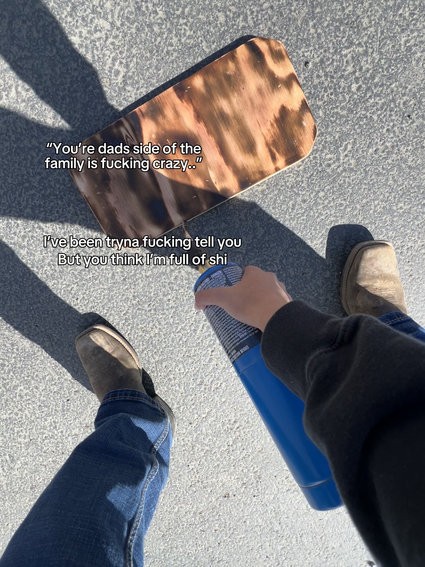 😭