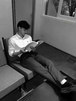 No Lirik B&W