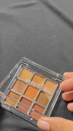 Eyeshadow 