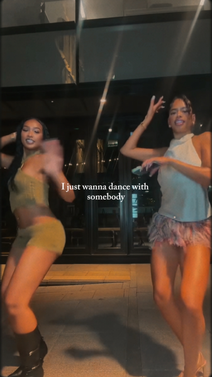 Friends Dance Clips