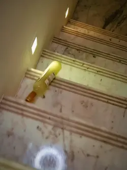 segura essa garrafa