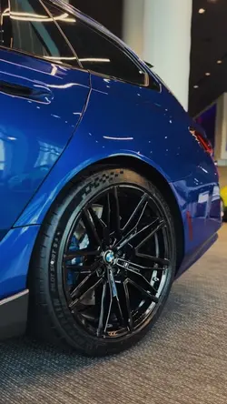 BMW BLUE / CAR