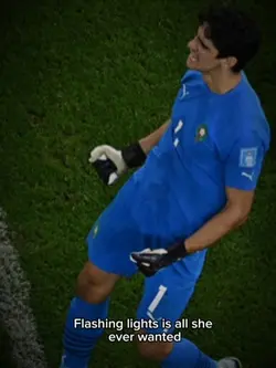 Bounou and Ronaldo 