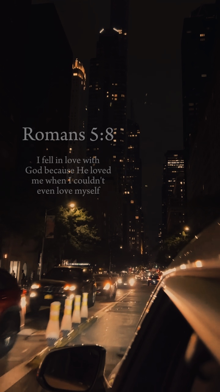 Romanos 5: 8