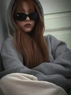 돈을 벌어, 우리는 스타