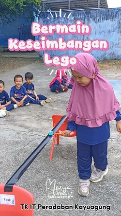 Bermain Lego TK 