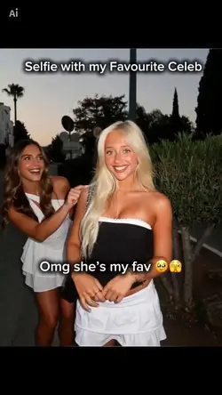 Celeb selfie trend