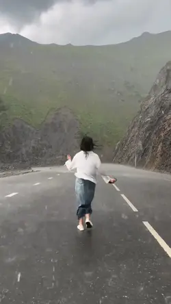 tong hua li slowmo