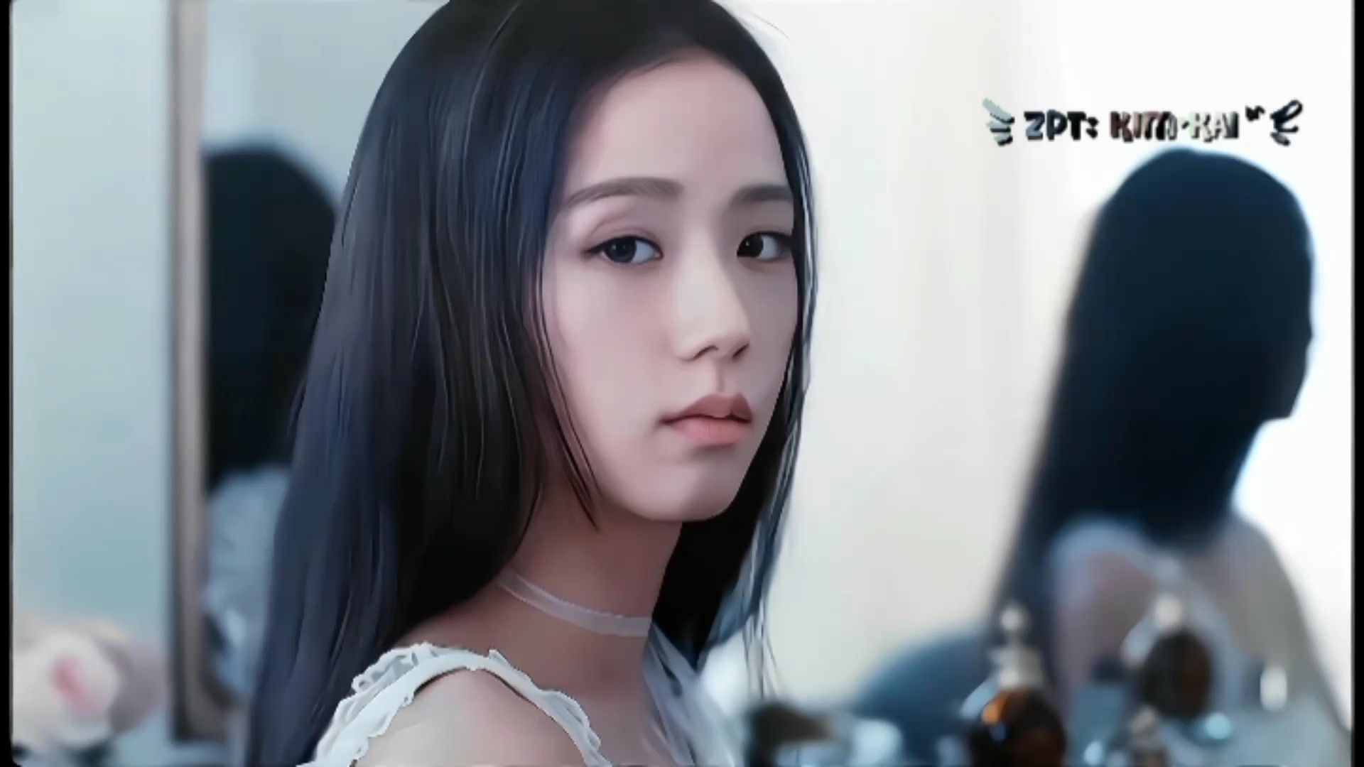 JISOO IN 4K