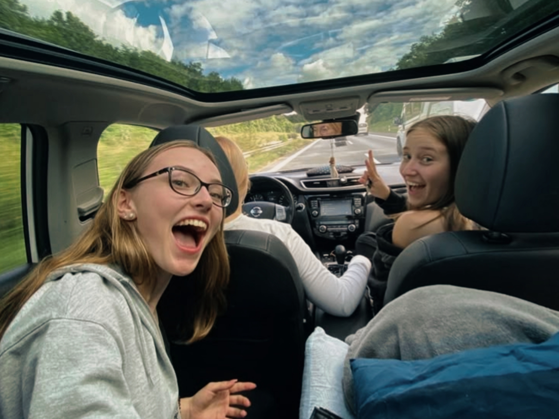 TRAVEL ADVENTURE 