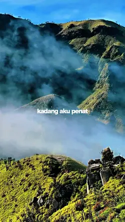 Dari bawah 
