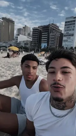 mais q amigos irmãos