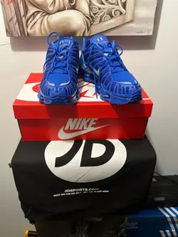 Sneakers 03