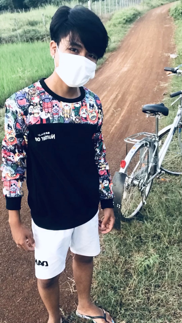 អៀនៗមិនសូវមាត់ក៏ នេះហេីយចរិកខ្ញុំ☺️