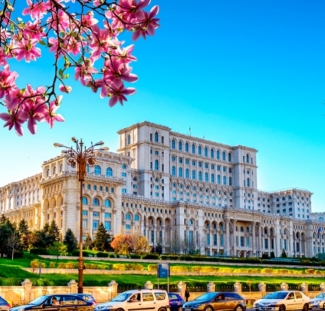 Smol content creator