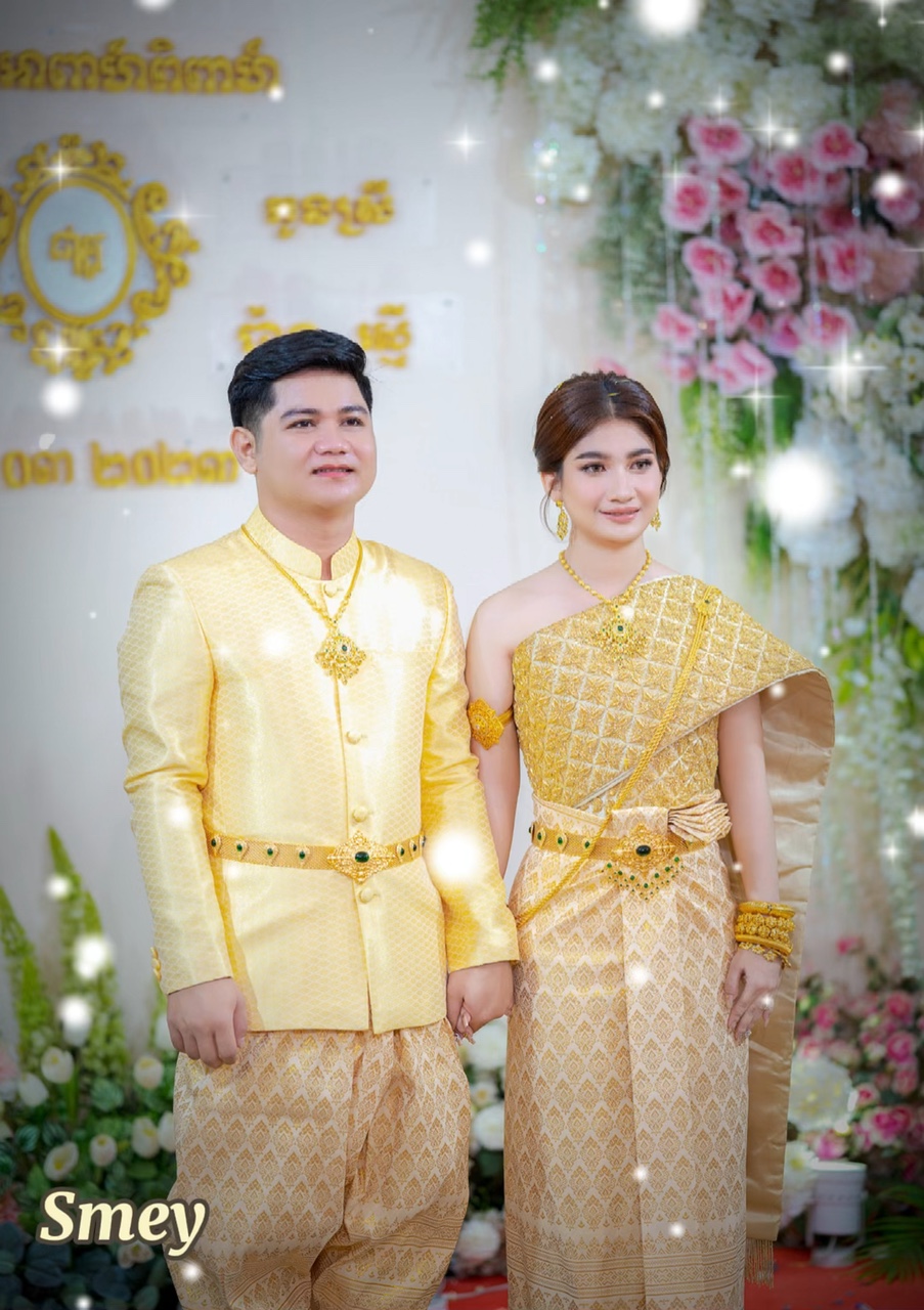 អរគុណ​លោកប្ដីកាន់ដៃអូនមិនលេង🙏❤️️