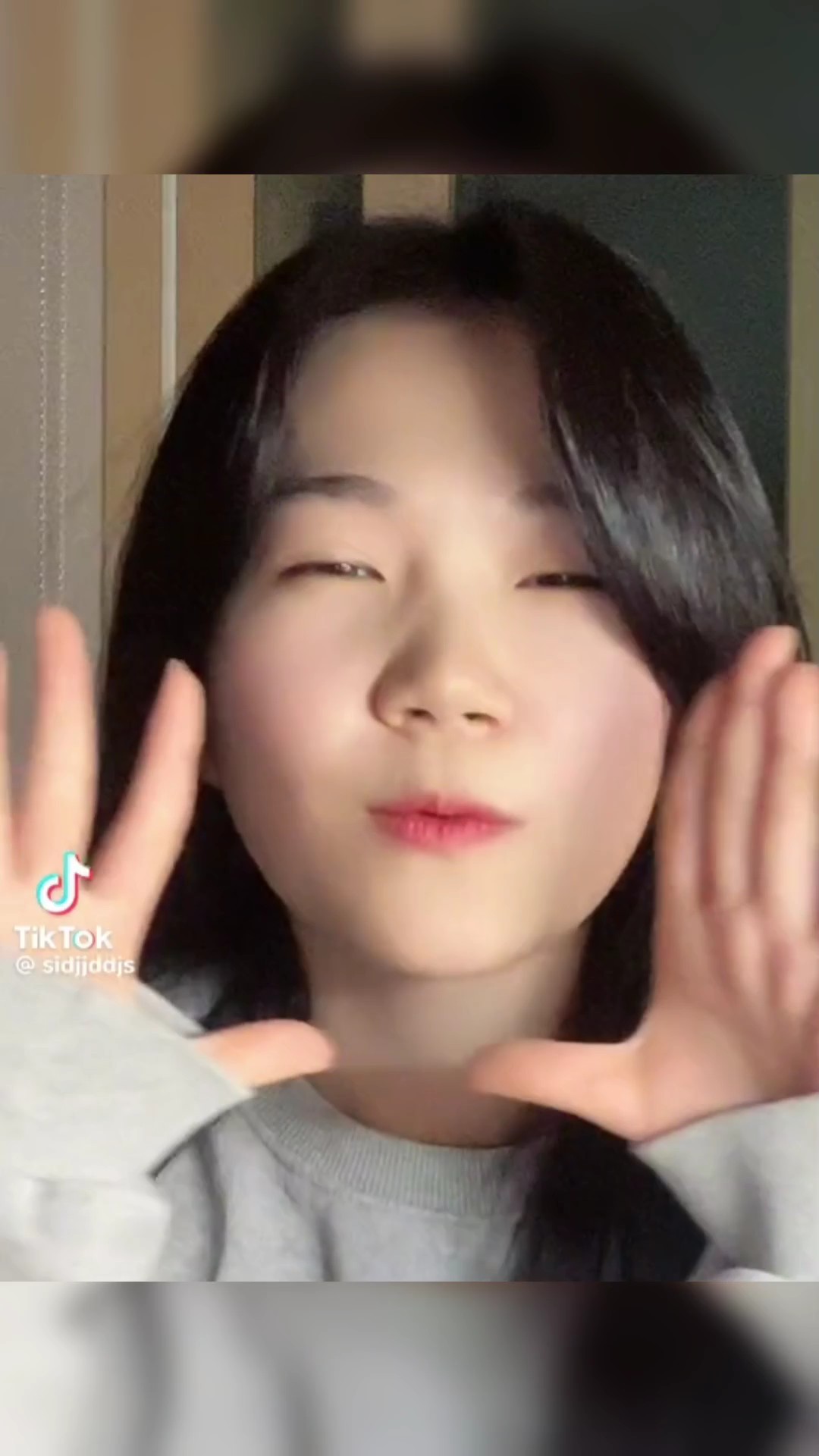 끼 좀 부리지마