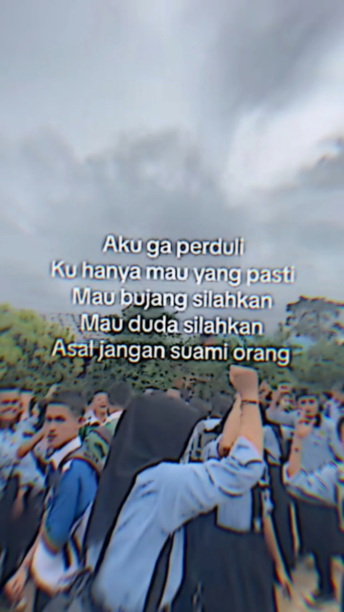 AKU GAK PERDULI