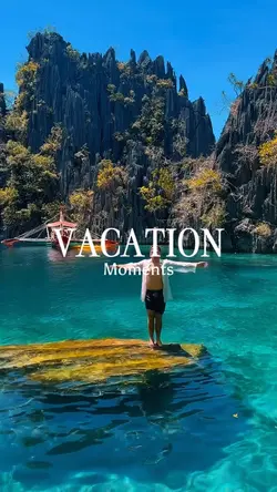 VACATION MOMENTS