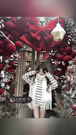 Mẫu giáng sinh