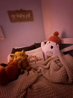 it’s October 3rd!!