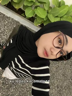 ku lepas kacamata 