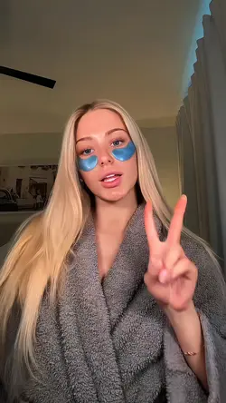 Make Up Transition