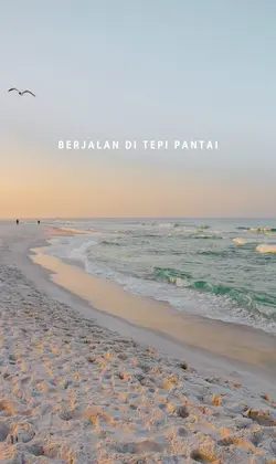 berjalan di tepi