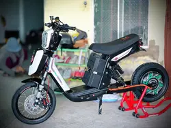 xe điện độ
