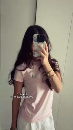 dia lebih keren