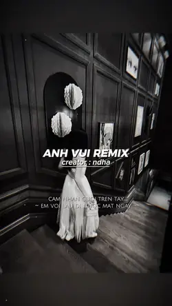 cầm nhẫn cưới trên 