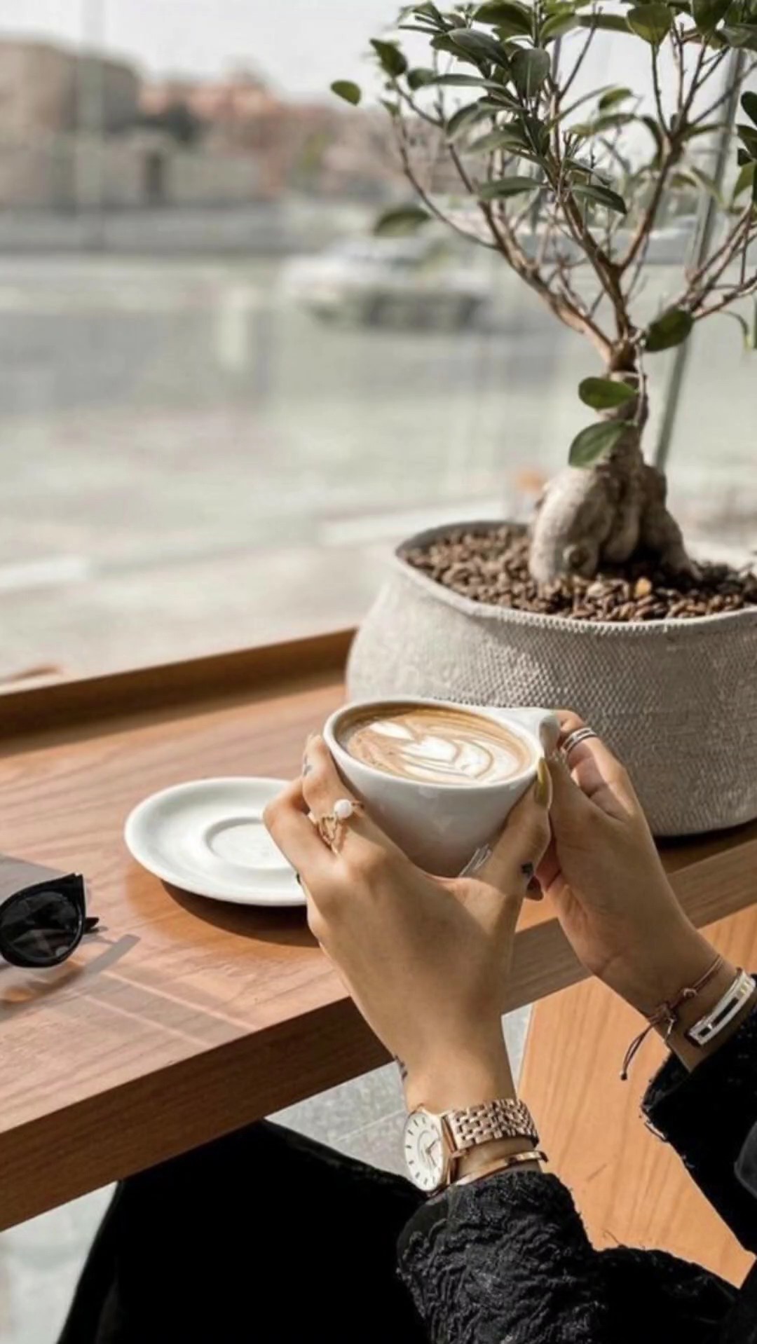 Tangkilikin ang Kape