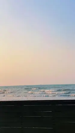 Suara ombak pantai