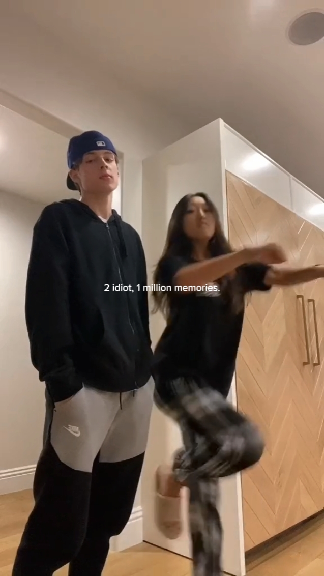 2 idiots 1 million 