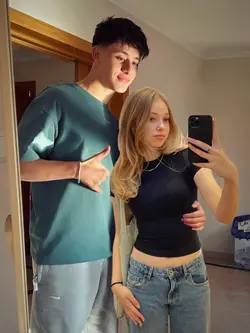 photo with arda gulr