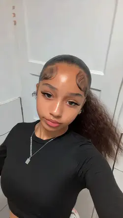 She nlab wit a dumpr