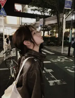 ouuu shi girl face
