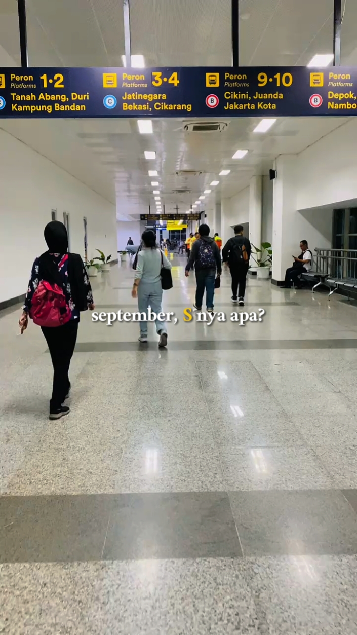 September Snya apa