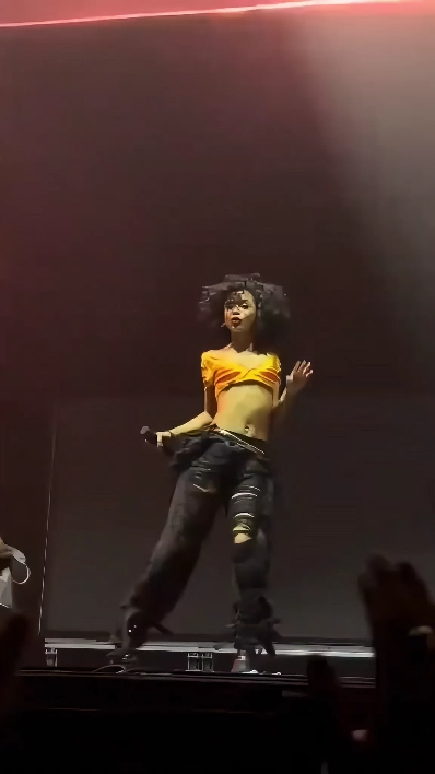 # TYLA DANÇA 